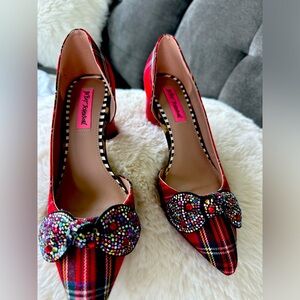 Excellent condition Betsey Johnson red plaid shoes